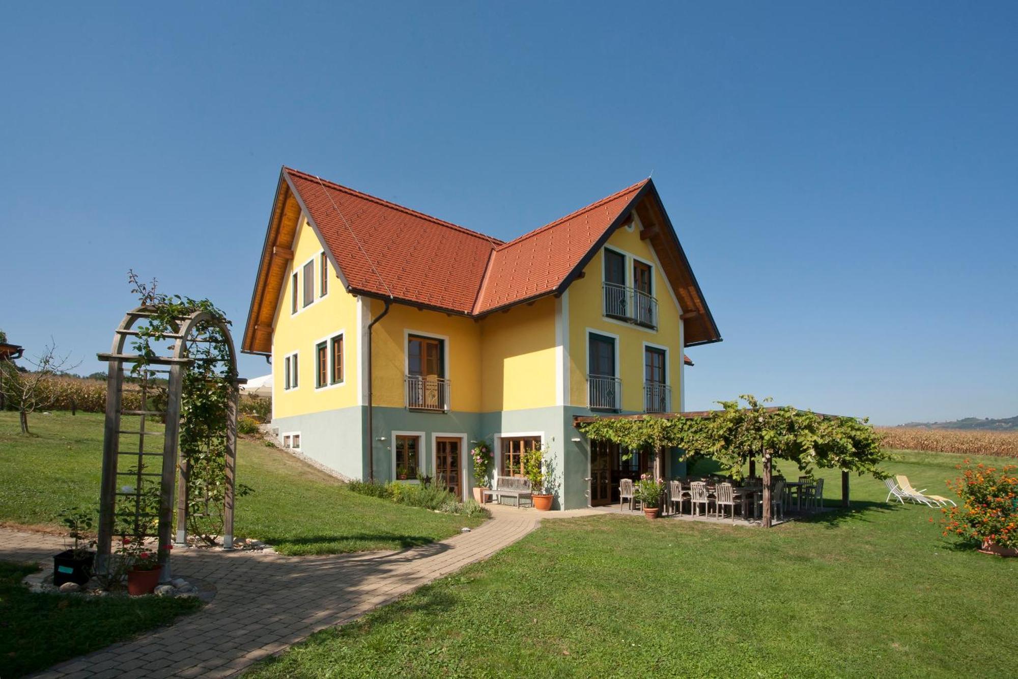 Weingut Winzerhof Gaestezimmer Grebenz Großklein المظهر الخارجي الصورة